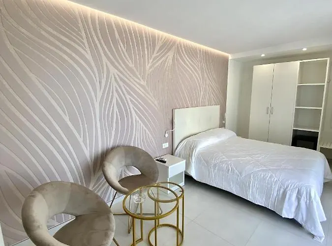 Hotel Sirena Deluxe