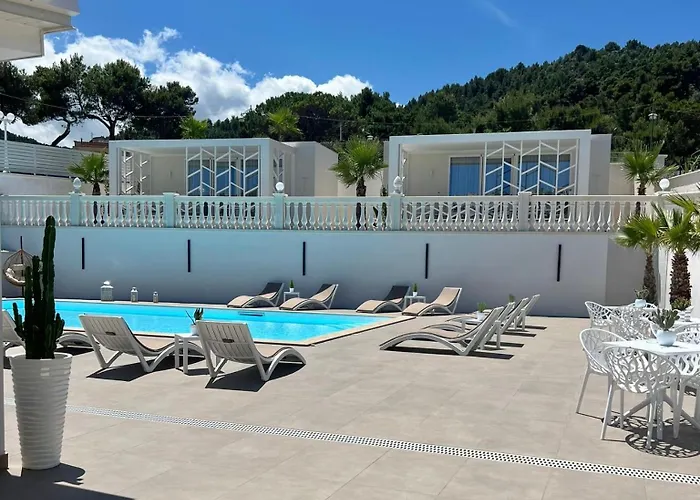 Hotel Sirena Deluxe